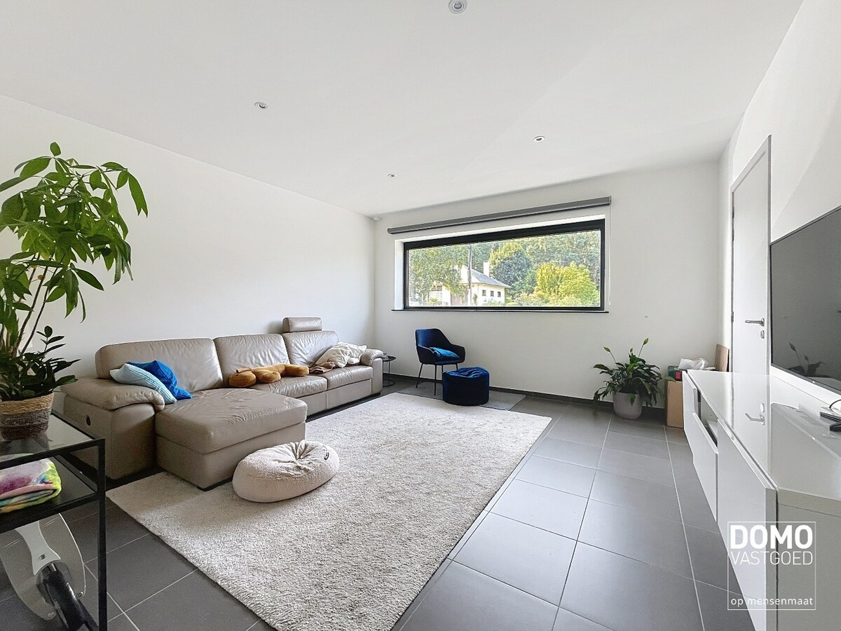 RUIME NIEUWBOUWWONING MET 3 SLAAPKAMERS, TUIN EN TERRAS TE BERINGEN (PAAL) 