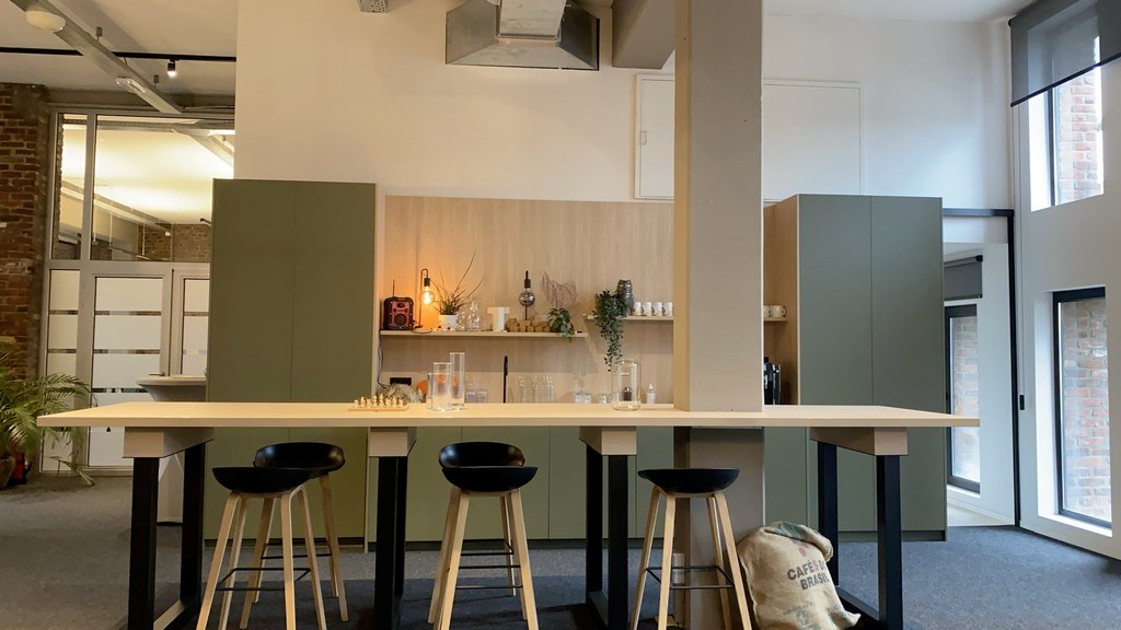 Prachtig ingerichte loftkantoren te koop in Kortrijk