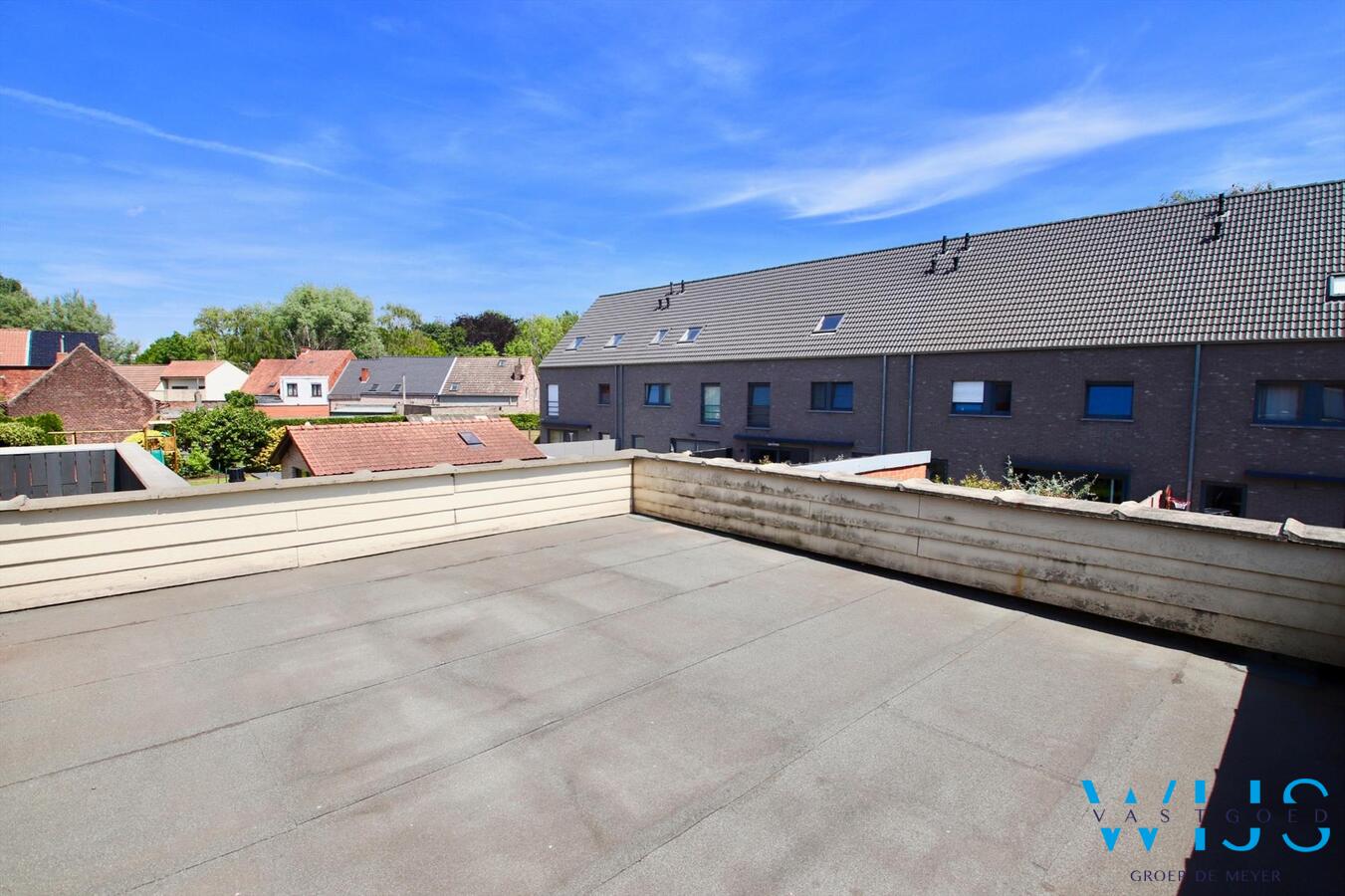 Tweeslaapkamerappartement  MET staanplaats te Zelzate! 