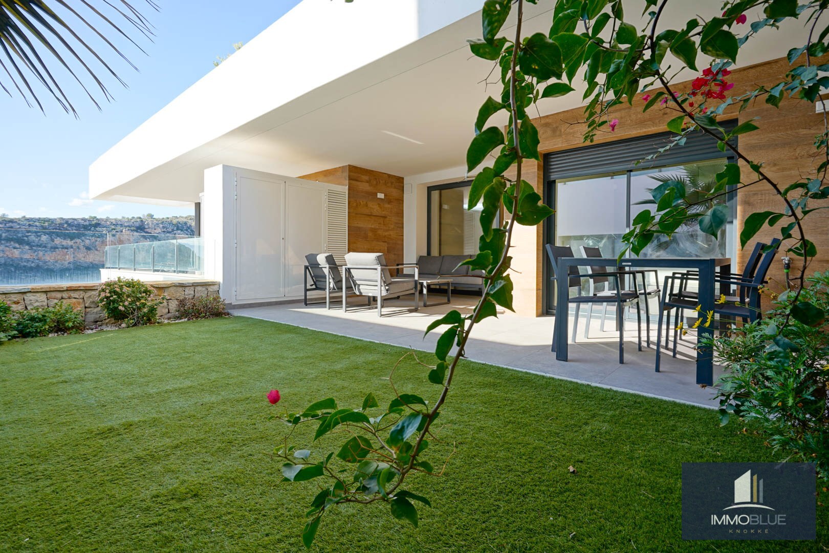 Appartement ensoleillé avec deux chambres à Cumbre del Sol. 