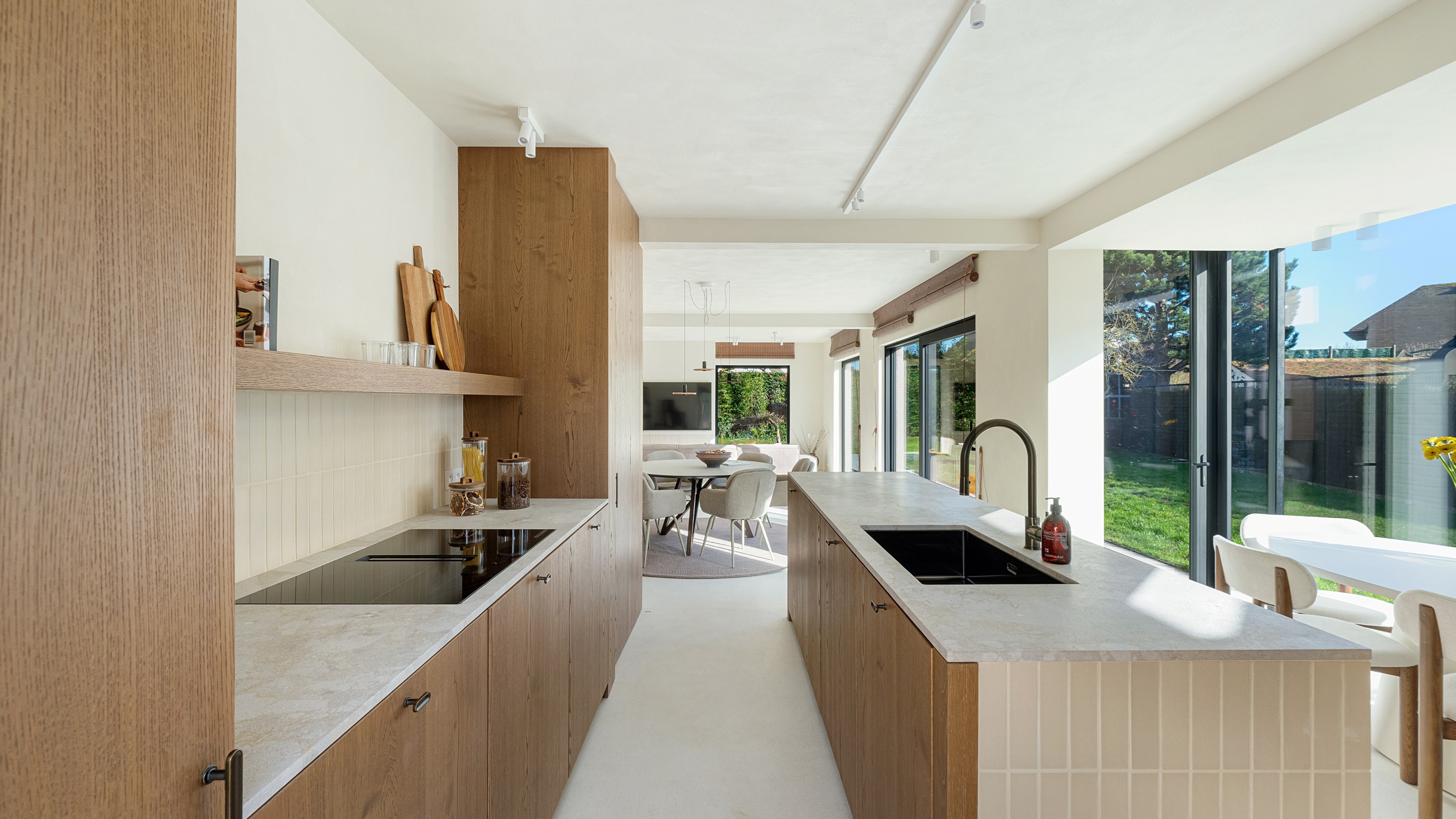 Villa de luxe rénovée dans un quartier résidentiel. 