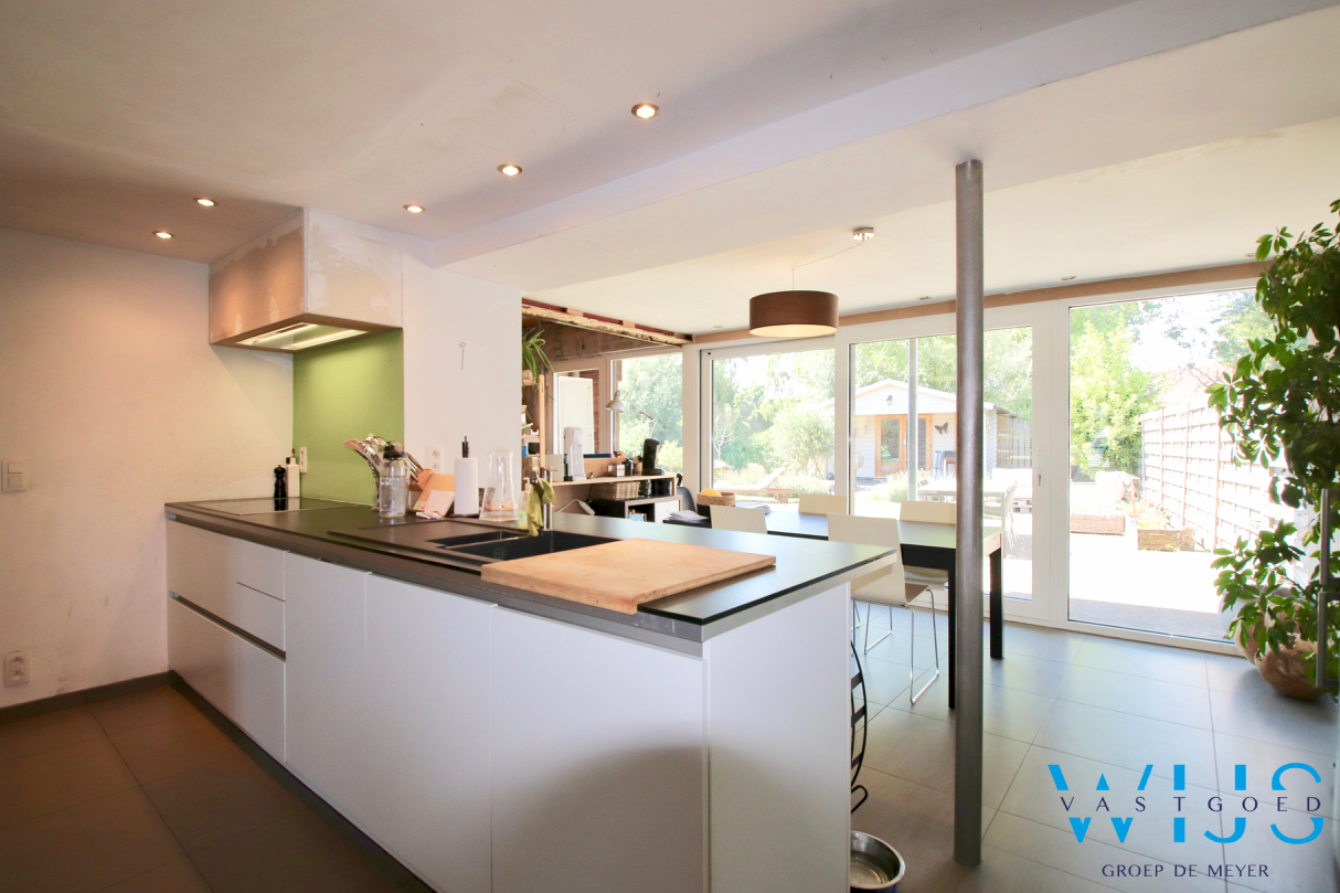 Verrassend ruim woonhuis op een TOPlocatie te Wippelgem 