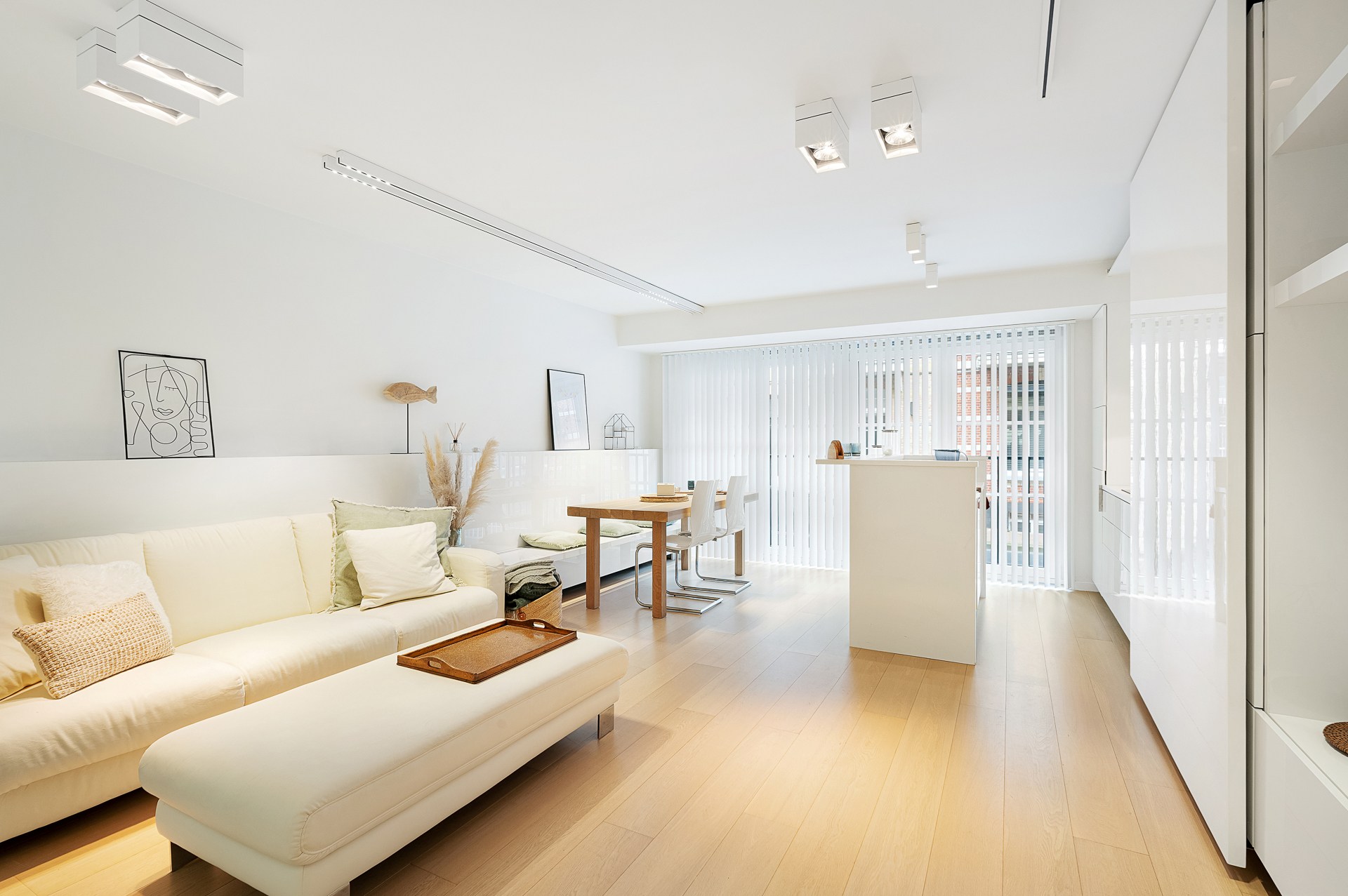 Appartement confortable avec 2 chambres dans un bâtiment récent, situé au centre de l'avenue Fincentlaan à Knokke. 