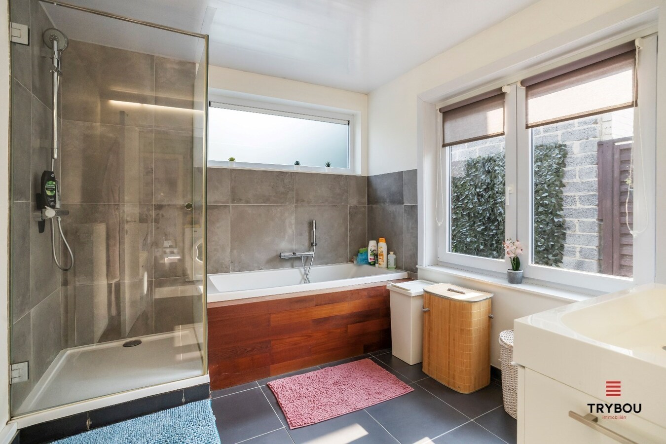 Centraal gelegen halfopen woning te Bavikhove 