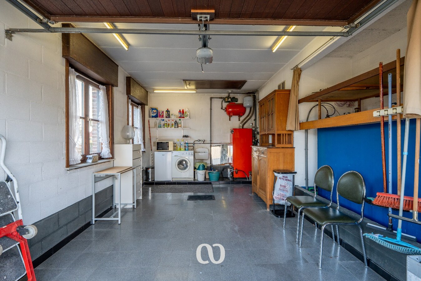 Open bebouwing met mogelijkheid tot 5 slaapkamers 