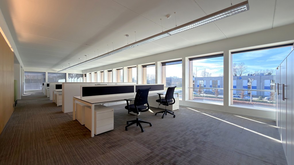 Volledig uitgeruste kantoren te huur langs E313 te Wommelgem