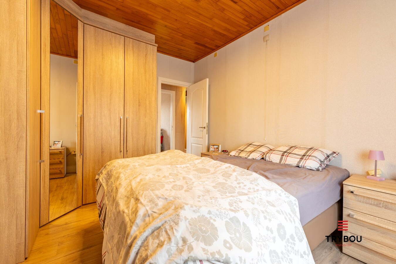 Gezinswoning met tuin, garage én uitweg in hartje Ieper 