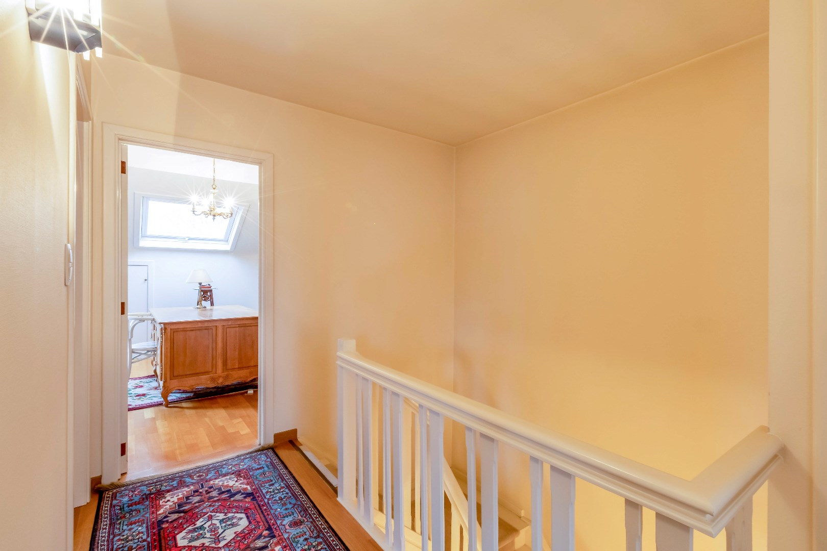 VERKOCHT --- HOB met garage en tuin te Mariakerke 