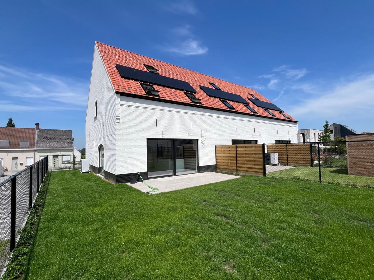 Nieuwbouwwoning in hoevestijl 