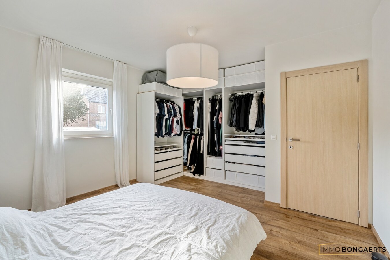 Gelijkvloers appartement met 2 slaapkamers 