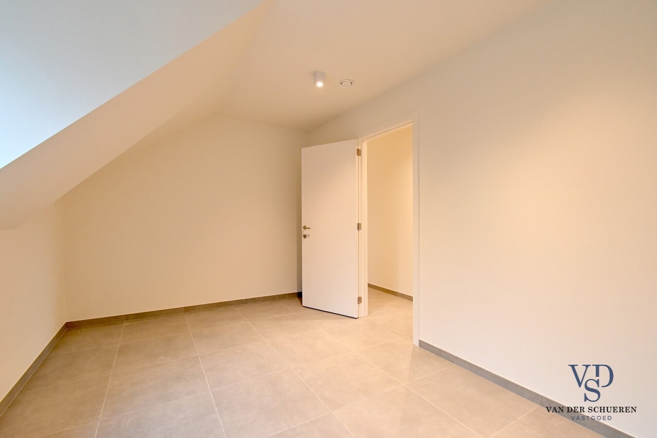 Uitzonderlijke BEN-woning nabij Tiegembos. 