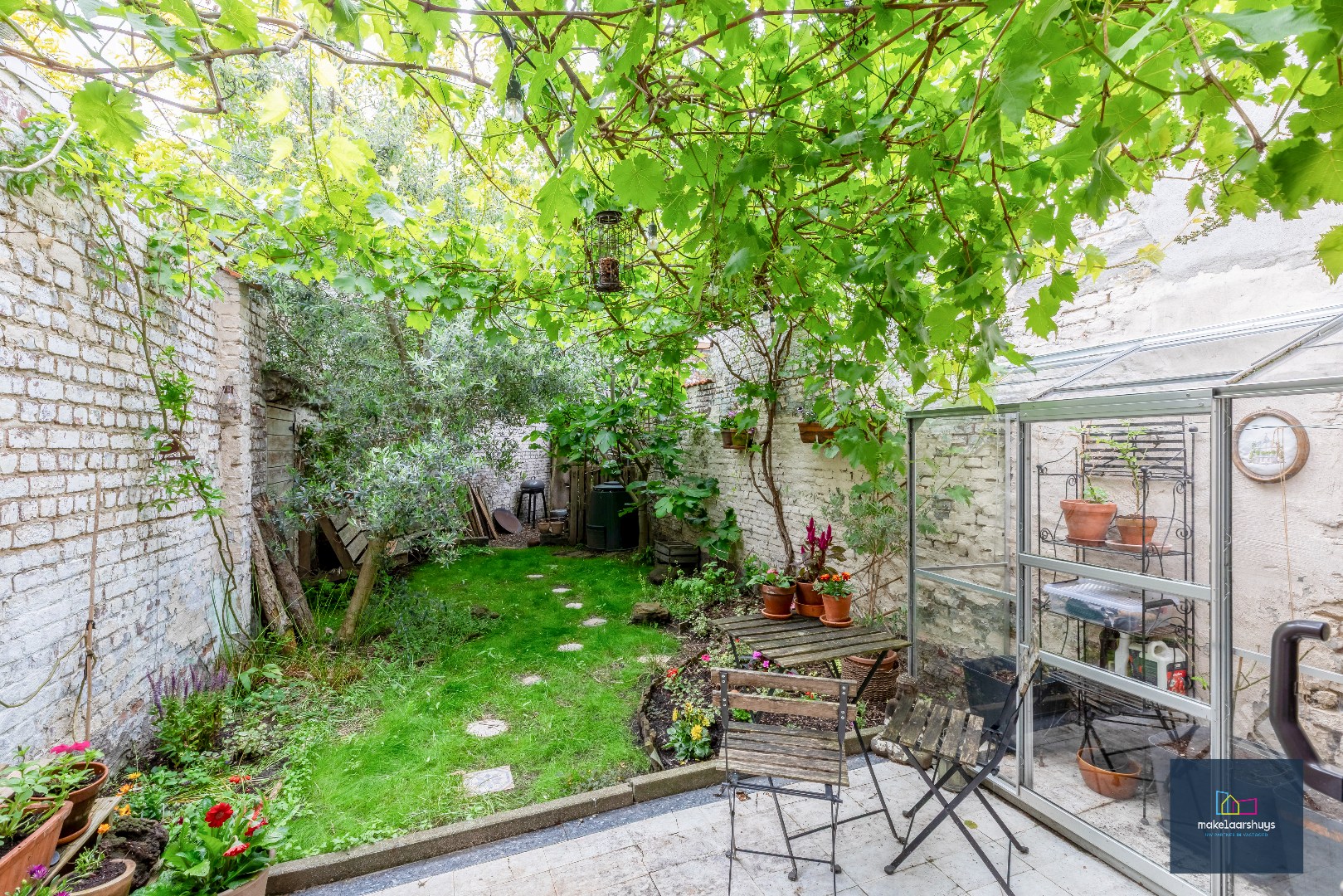 Instapklare woning met zuidgerichte tuin nabij centrum Gent 