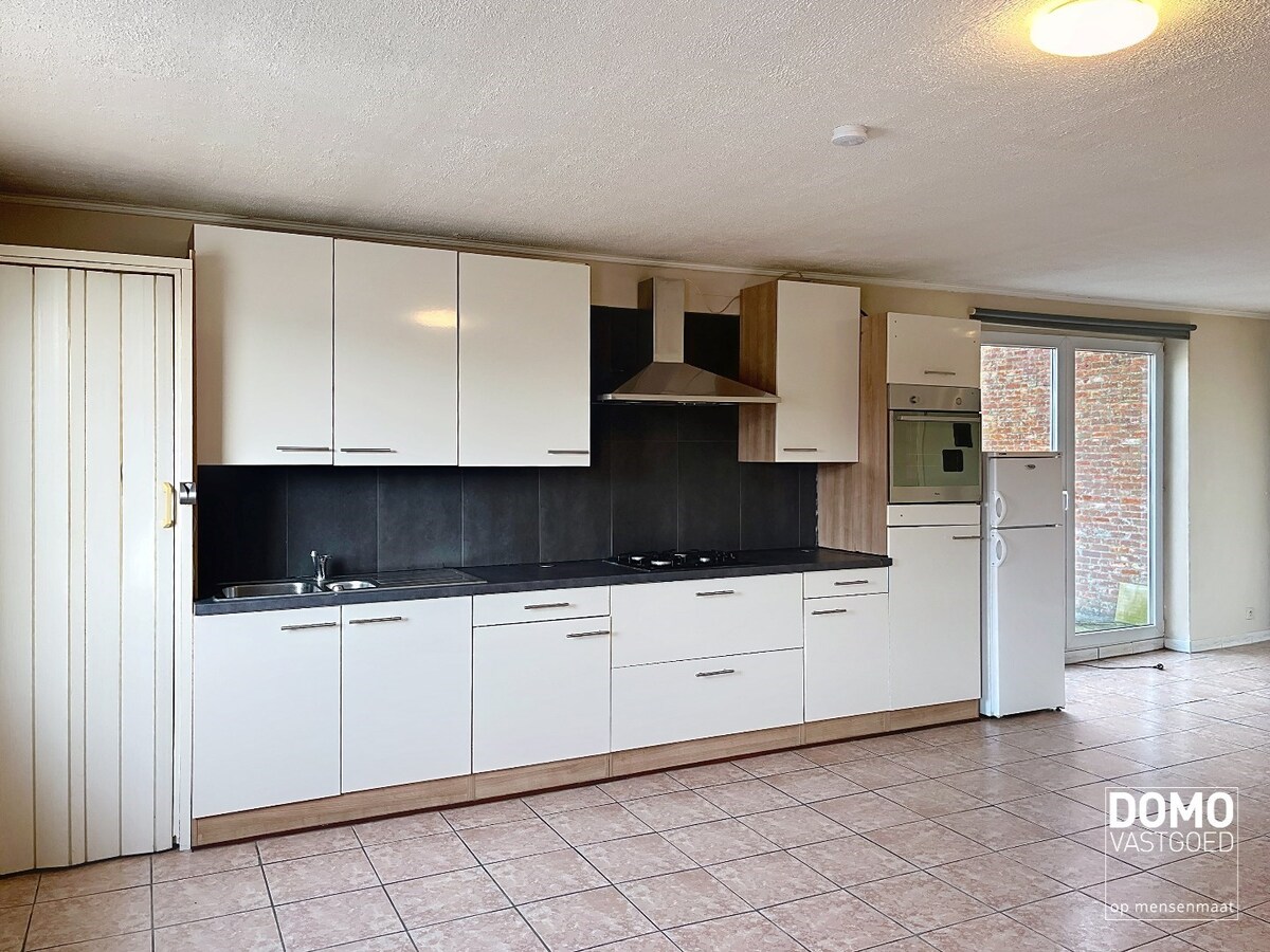 APPARTEMENTSGEBOUW  bestaande uit 1 studio en 1 appartement gelegen te Hasselt 