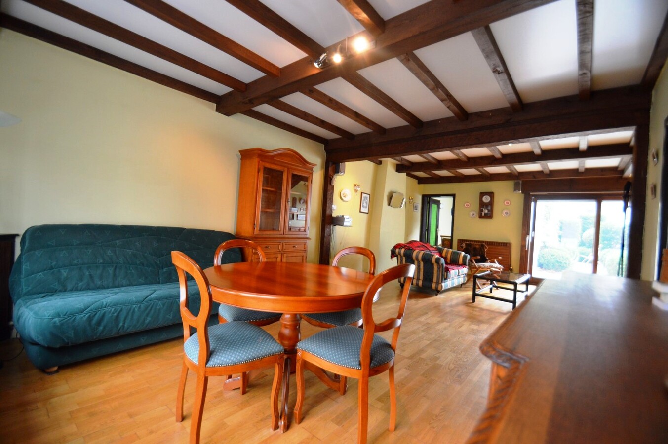 Instapklare gezinswoning met aangename tuin - Heist 