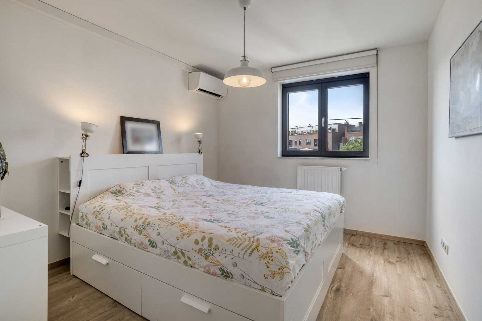 Instapklare woning met 4 slaapkamers, aangename leefruimte met staanplaats - EPC 89Kw/m² 