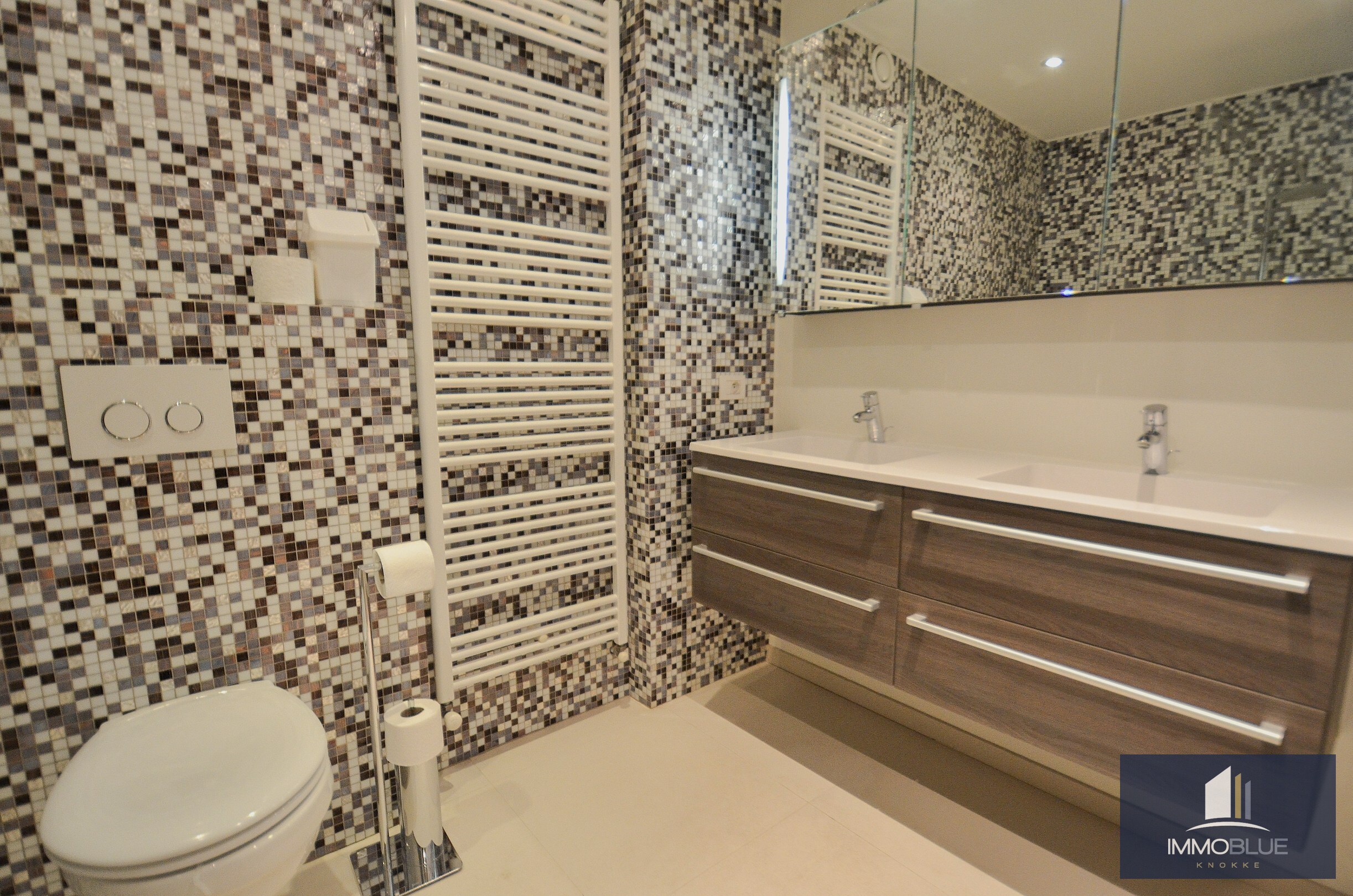 Offre exceptionnelle – Appartement particulièrement spacieux dans une résidence élégante. 