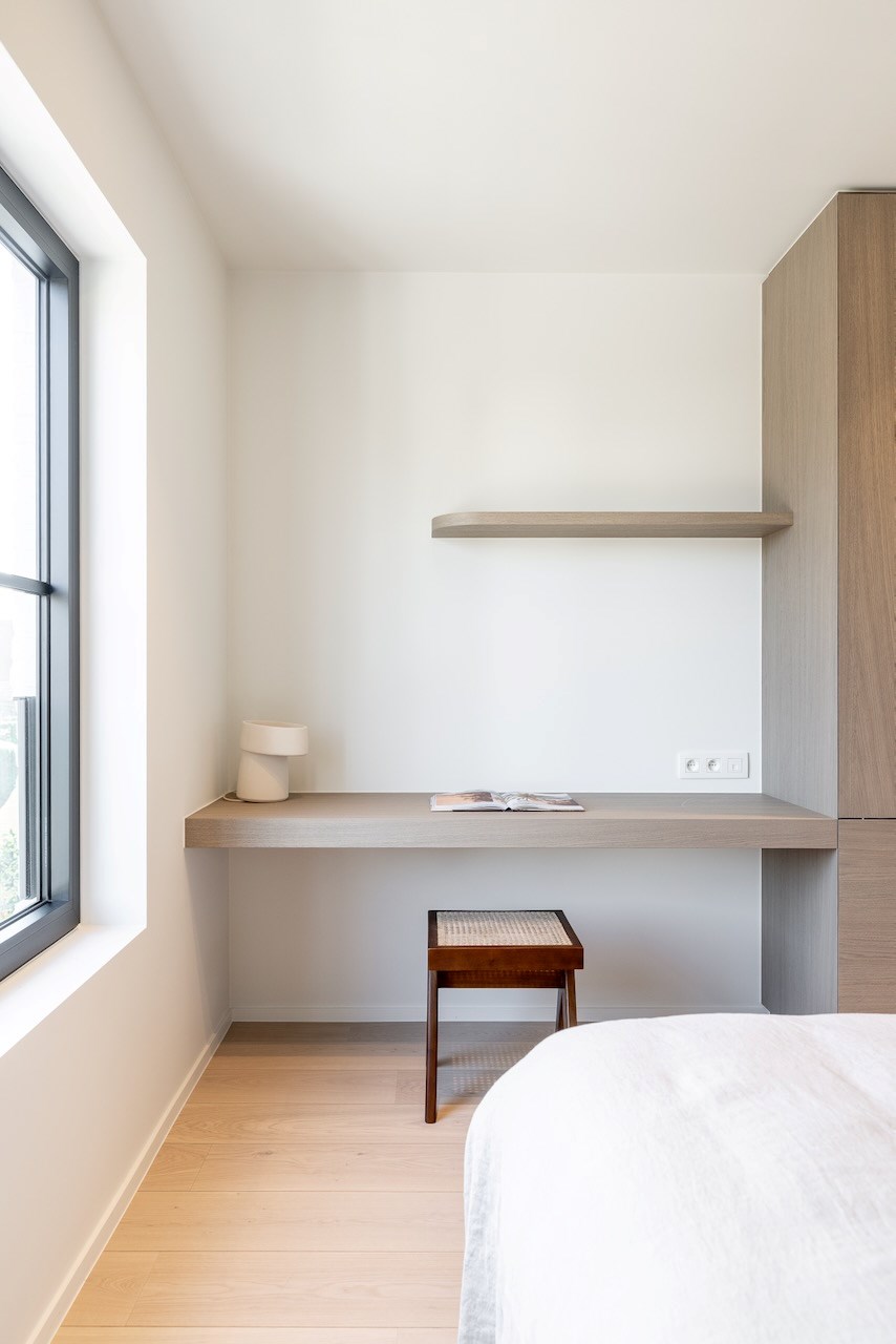 Cette magnifique maison individuelle rénovée avec une allée située dans un quartier calme à Knokke, offre tout ce dont vous avez besoin pour vivre confortablement. 