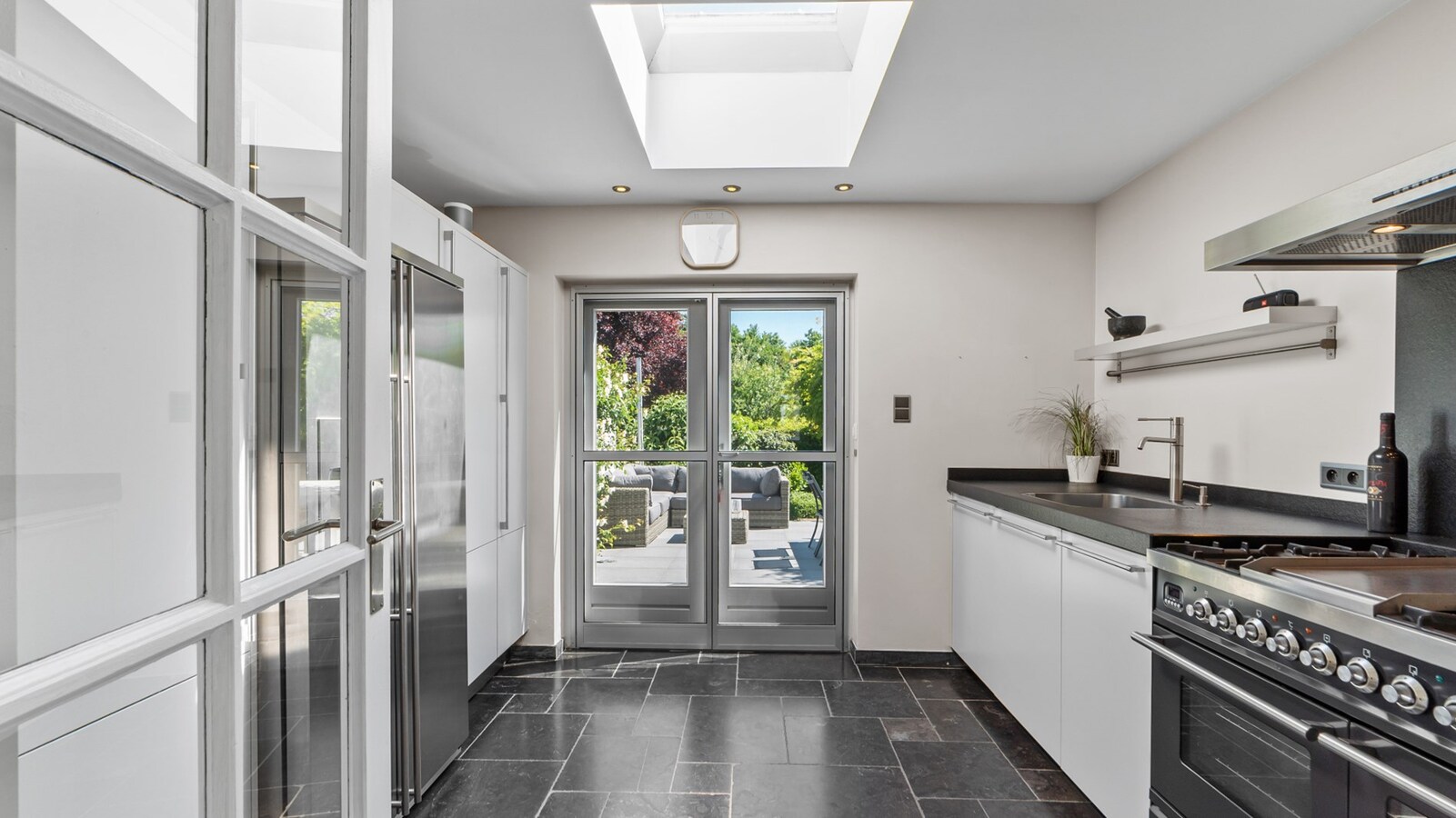 Volledig gerenoveerde, instapklare woning vlakbij Maastricht 