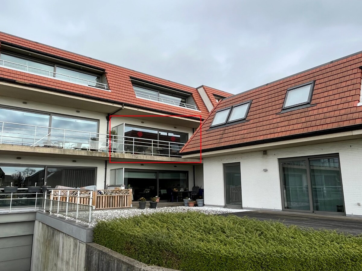 2-slpk-appartement mét ondergrondse staanplaats en berging 