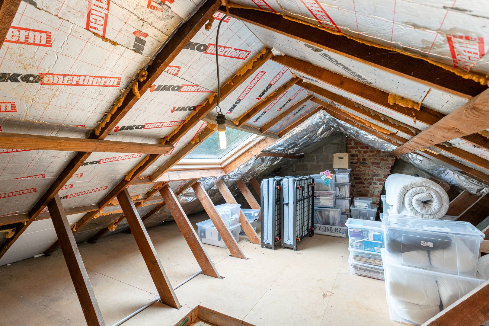 Instapklare woning met 3 slpk en garage te Alsemberg 
