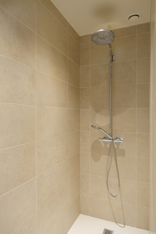 Moderne nieuwbouwvilla met 4 slaapkamers 