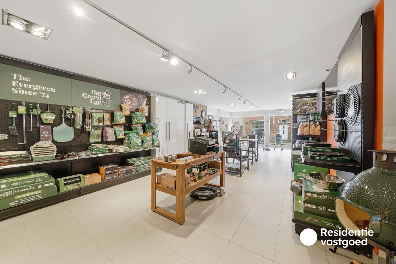 Te koop commerciële winkel - Oudenburg