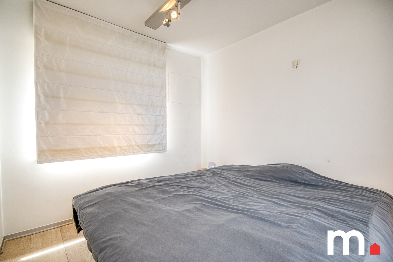 TOPPER !  Fantastisch gelegen appartement op het Overbekeplein in hartje Kortrijk ! 