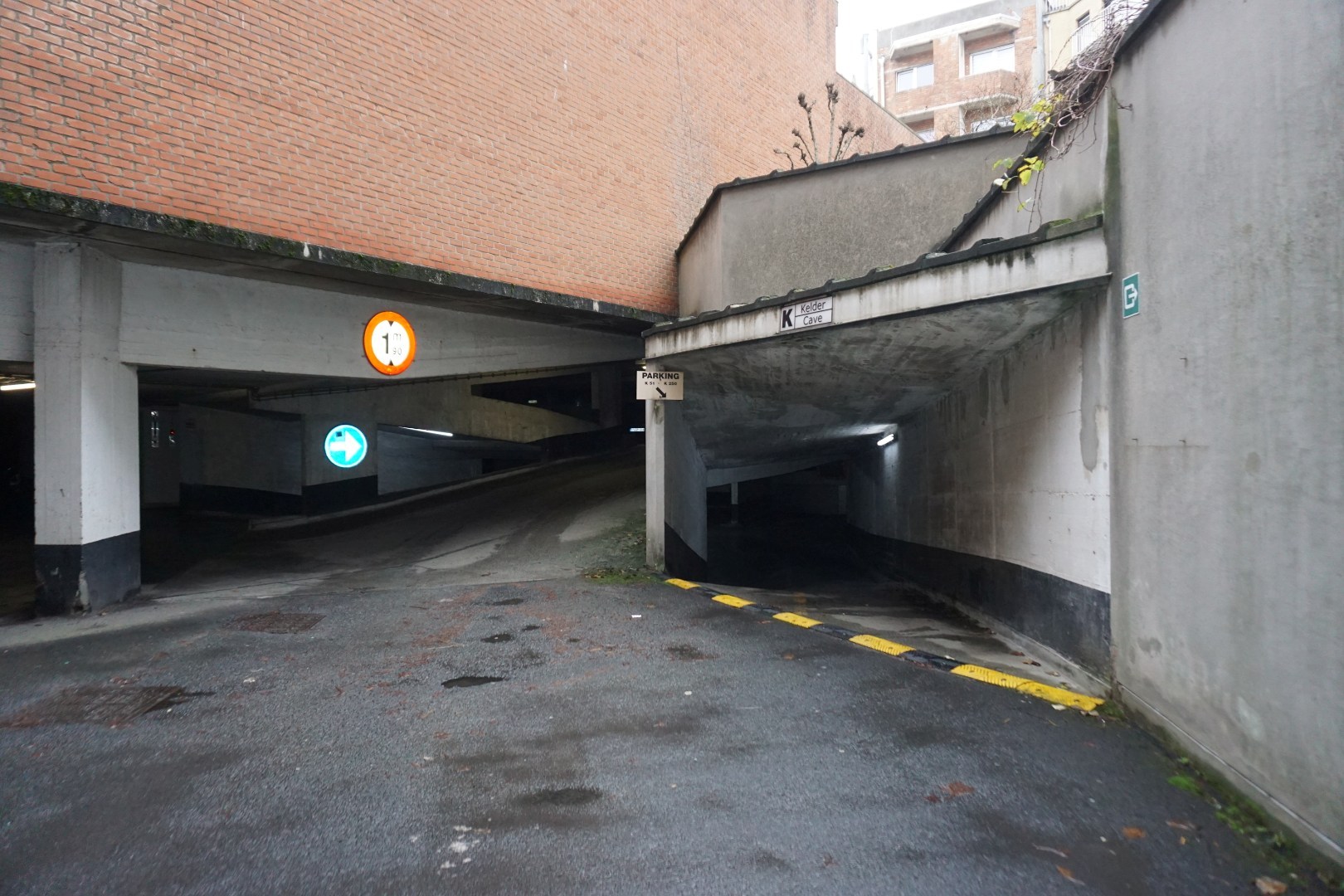Autostaanplaats in parking Leopold 