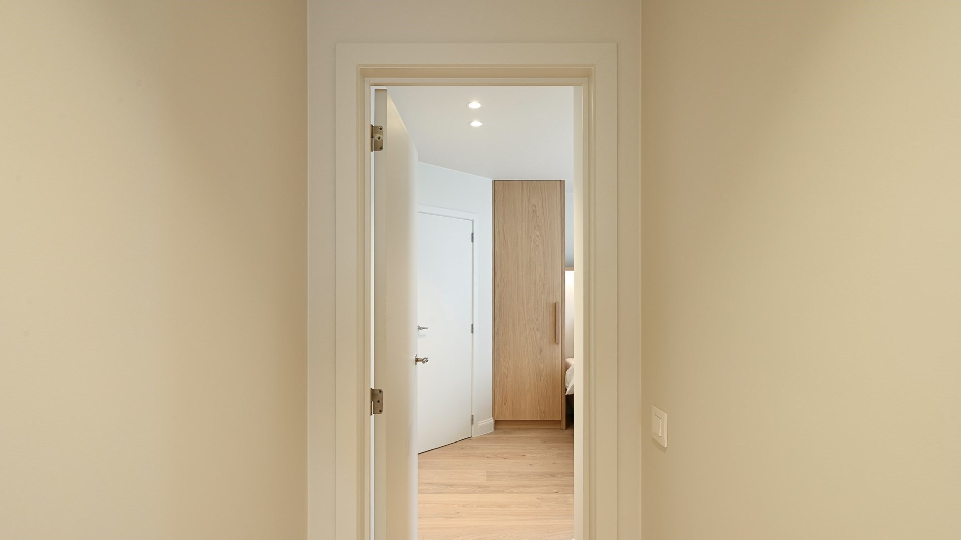 Magnifique appartement d'angle avec 3 chambres à coucher situé idéalement au milieu de l'avenue Lippens à Knokke. 