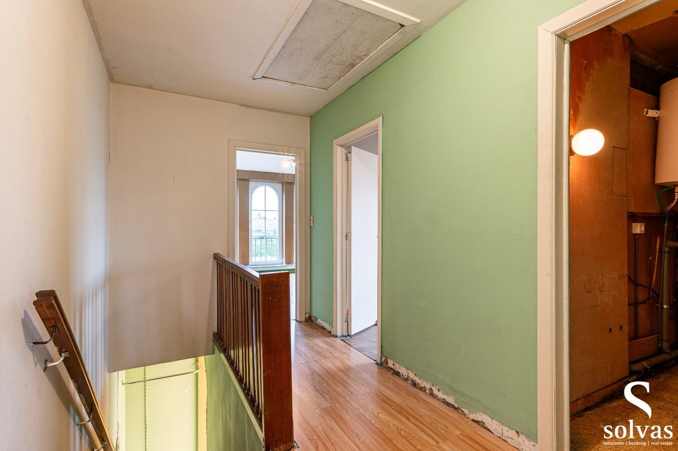 Handelswoning aan de N9 te Lovendegem! 