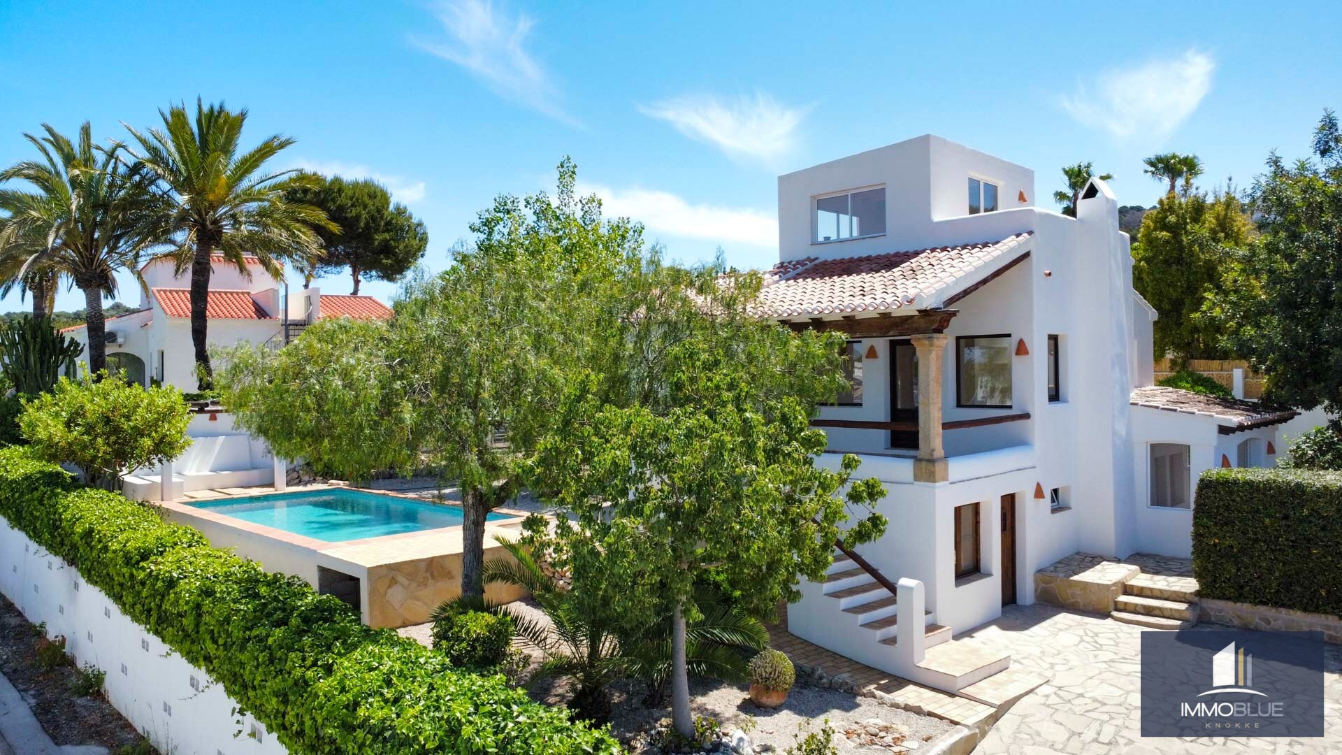 Gerenoveerde villa gelegen in een rustige urbanisatie Tosalet. 