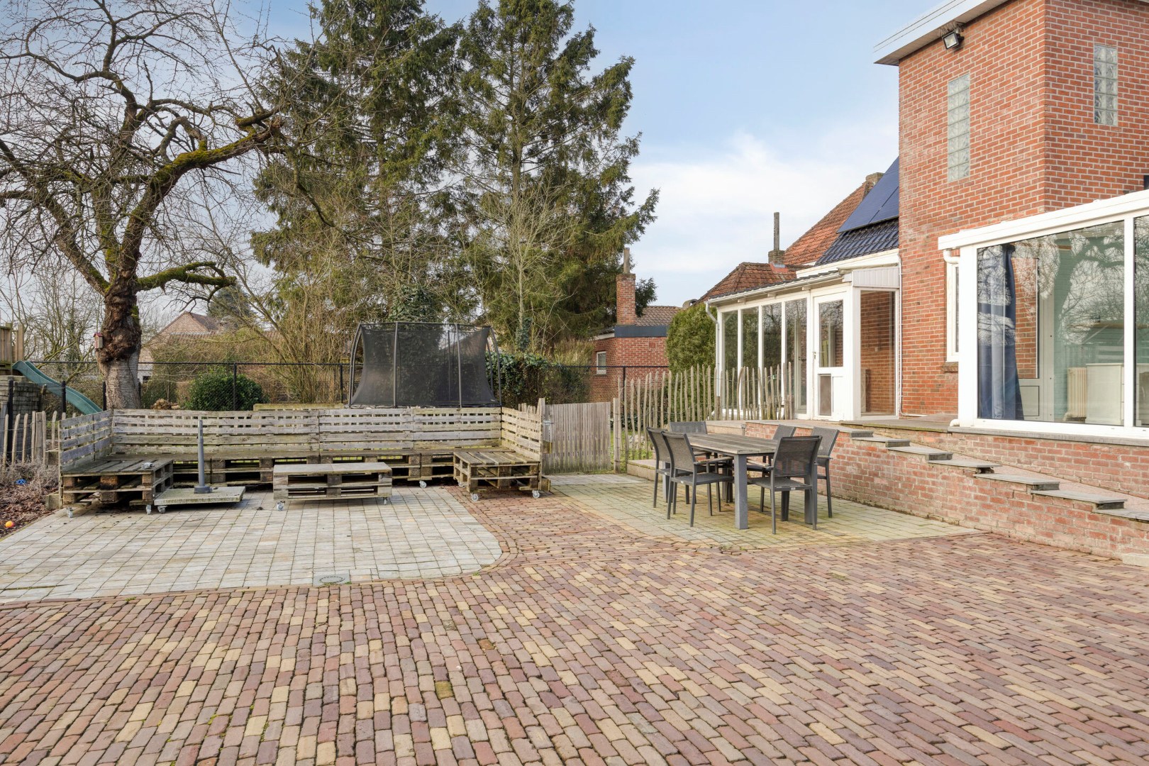 Charmante, instapklare gezinswoning met 4 slpk. op 18a 74ca in Lommel-Kerkhoven 