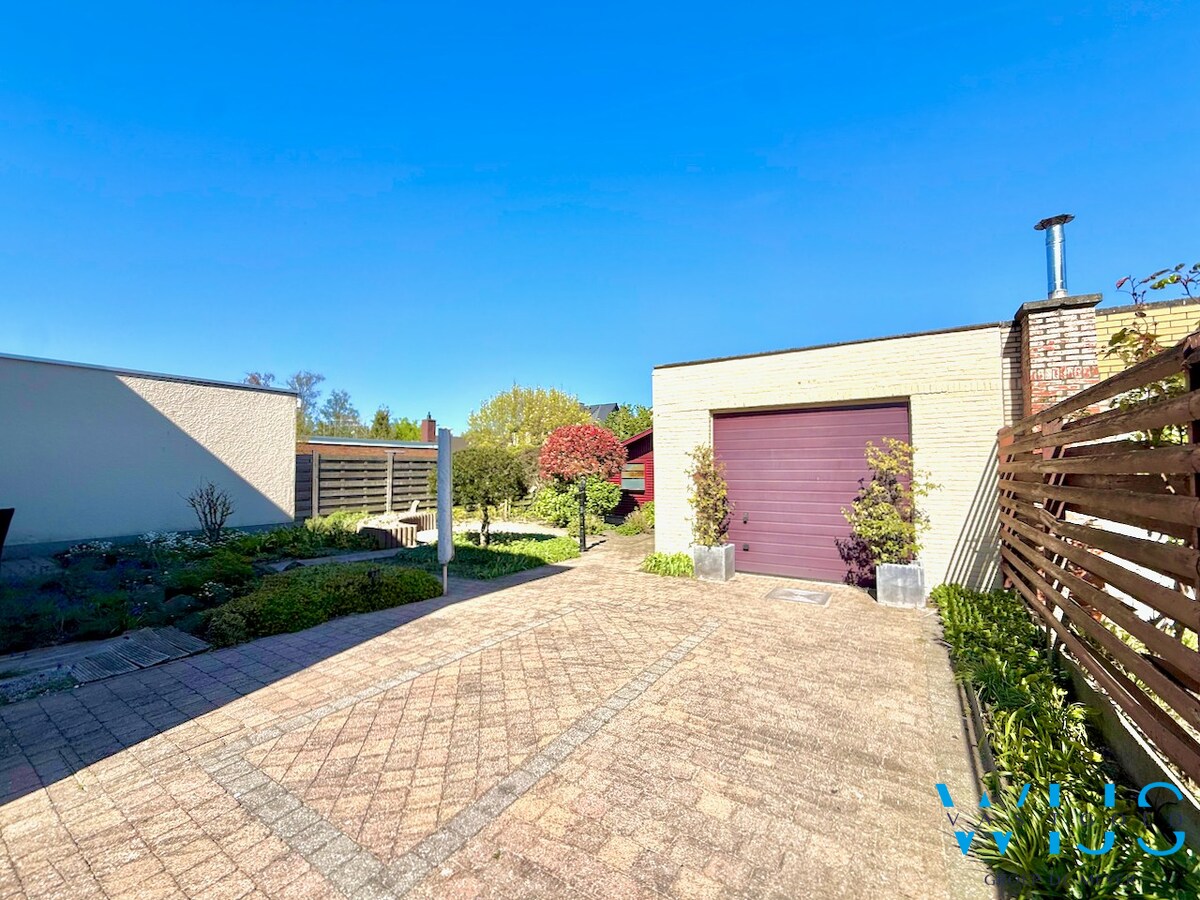 Tof woonhuis in een rustige woonwijk te Ertvelde ! 