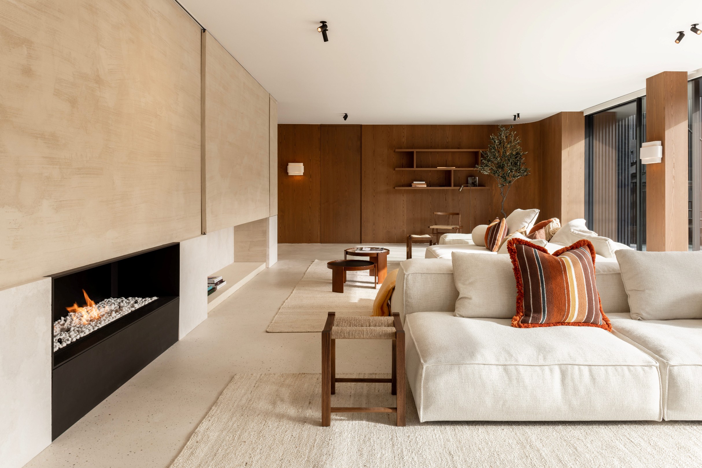 Moderne gerenoveerde villa gelegen in een residentiele wijk aan het Zoute. 