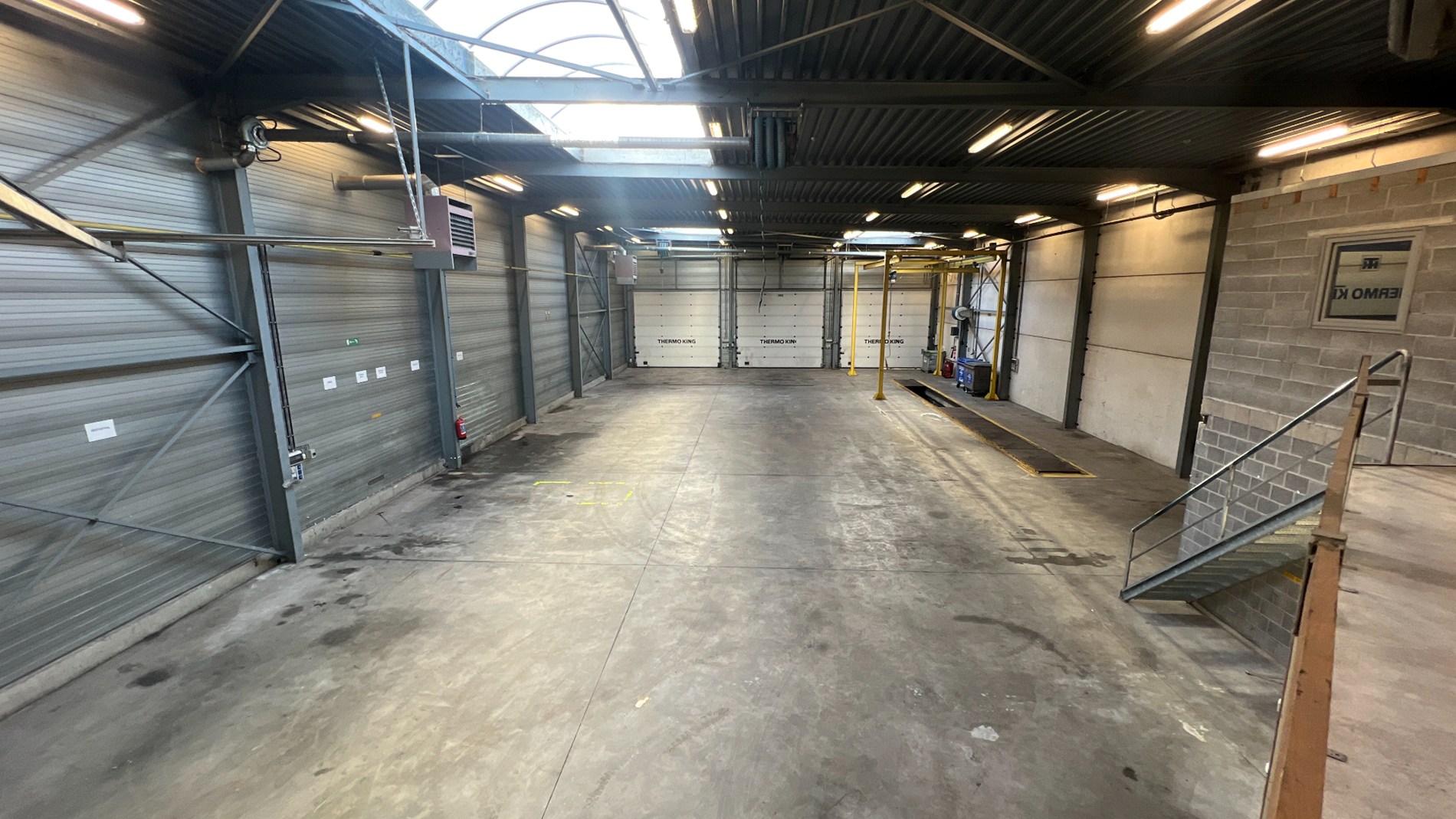 Opslagruimte te huur vlakbij R4 te Evergem