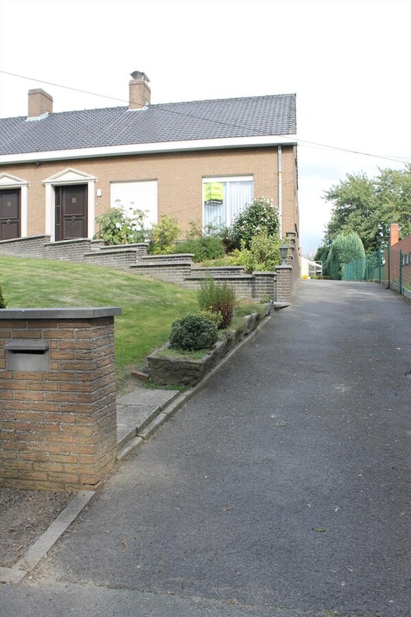 Charmante halfopen woning met 2 slaapkamers 