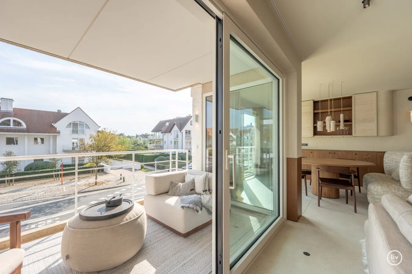 Volledige verdieping te koop in een exclusieve villa residentie in het Zoute 
