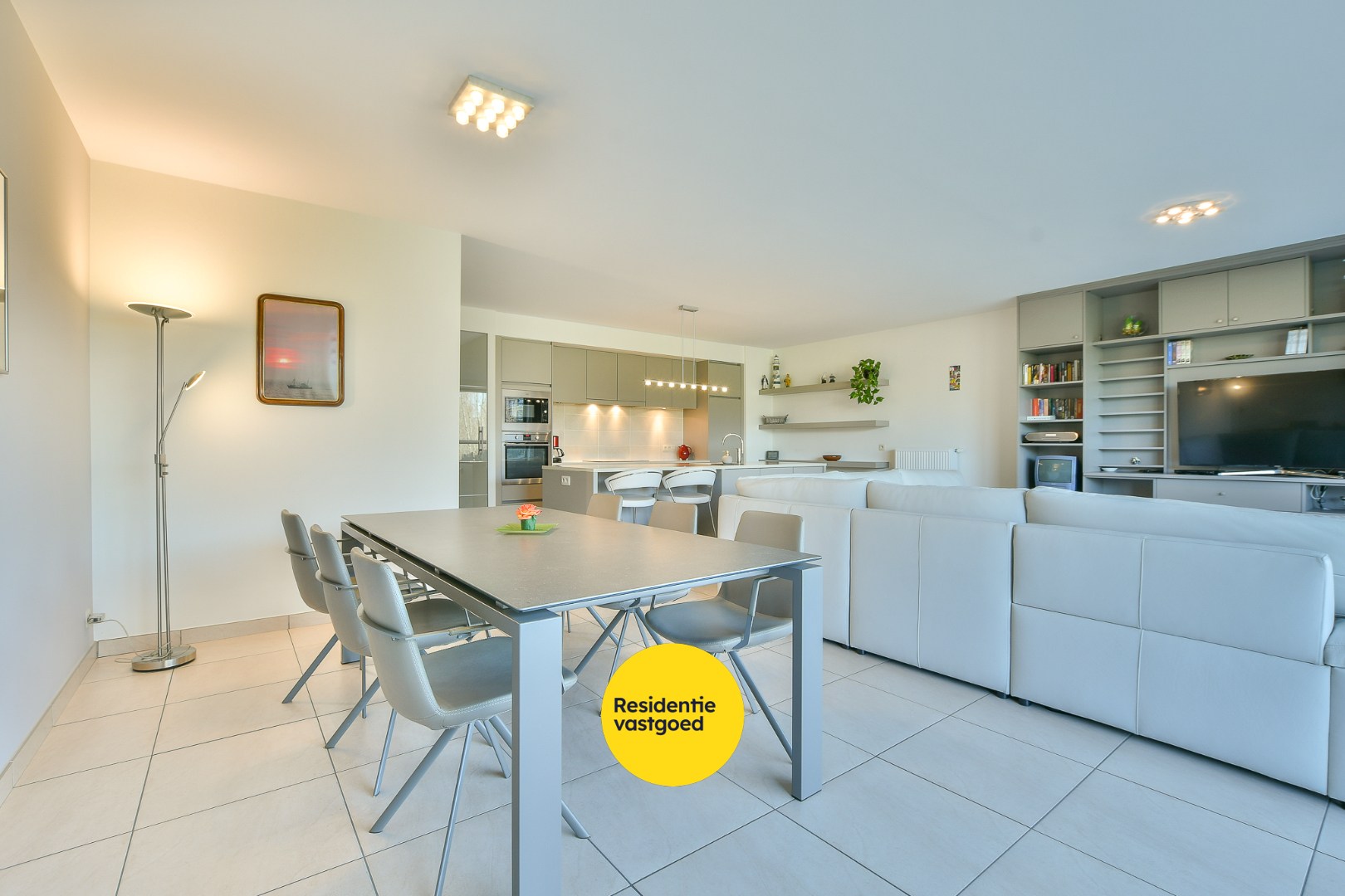 Luxueus afgewerkt 2-slaapkamerappartement met terrassen en tuin op toplocatie! 