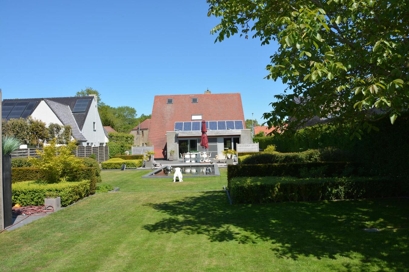 Rustig gelegen villa met prachtige tuin 