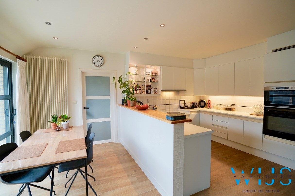 Stijlvolle alleenstaande woning te Ertvelde/ Rieme 