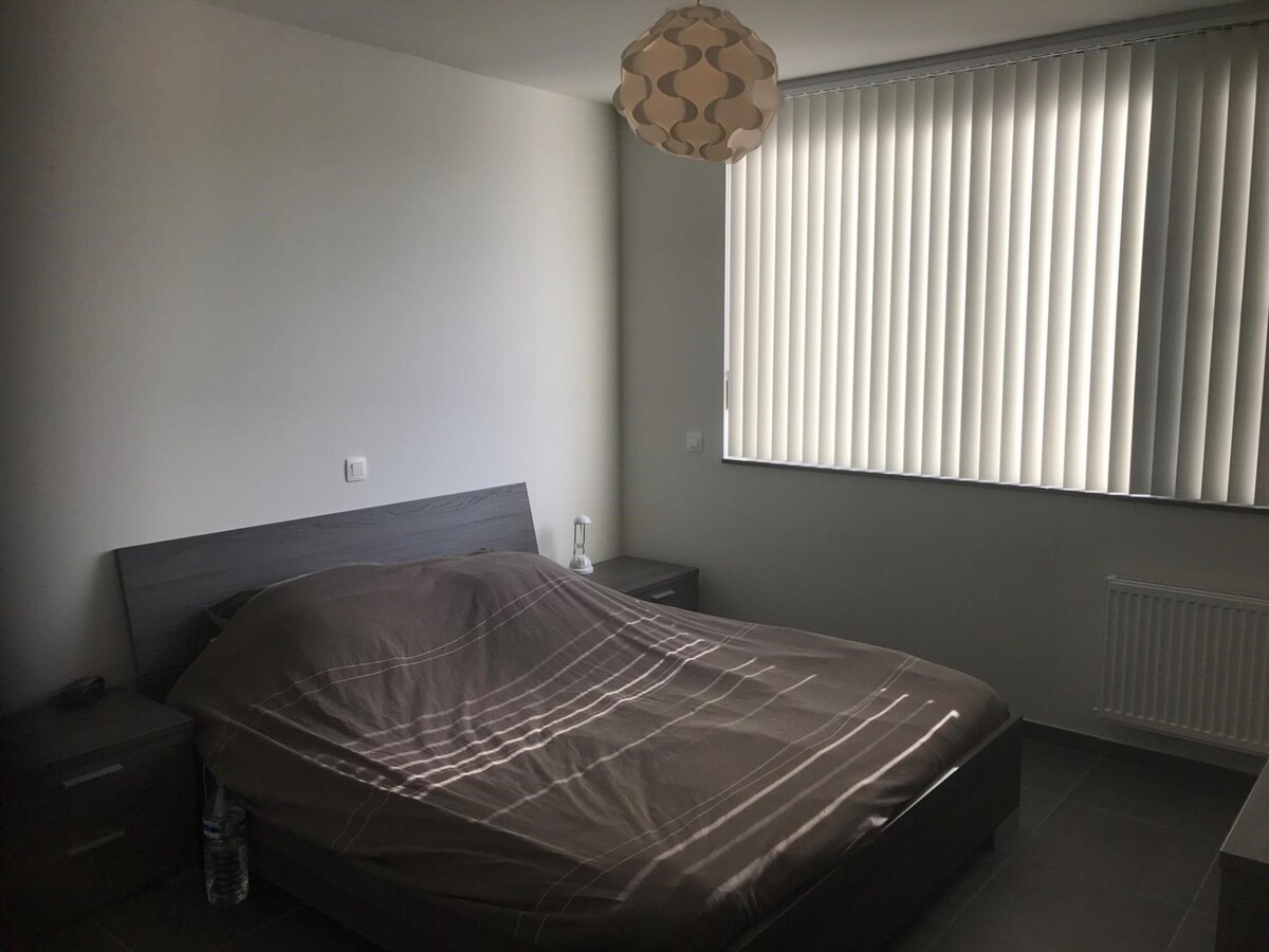Uitstekend gelegen appartement met 2 slaapkamers 