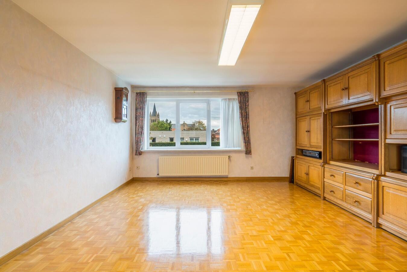 Uitstekend gelegen karakterwoning met tal van mogelijkheden 