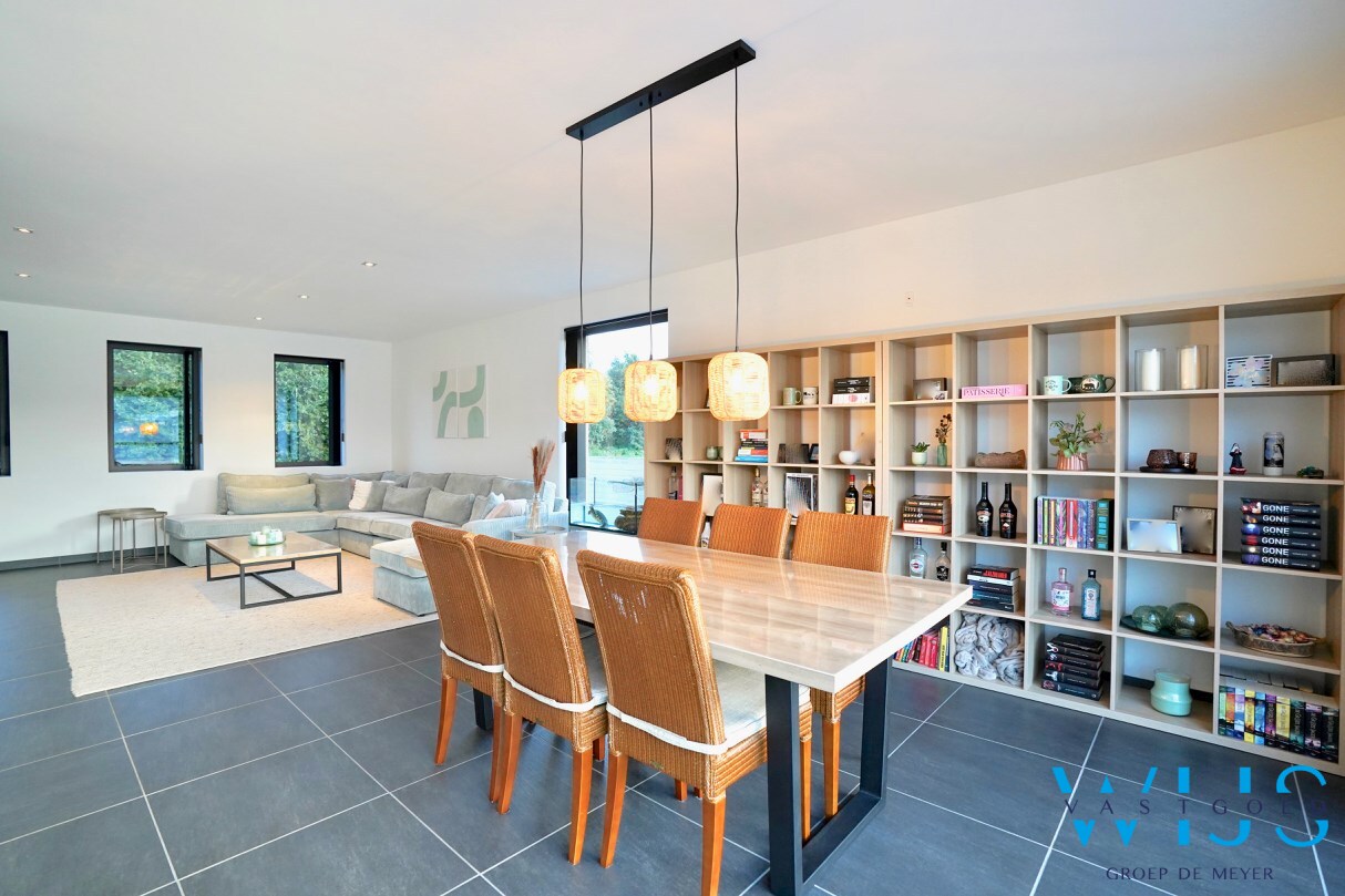 Prachtige en enorm ruime nieuwbouwwoning te Zelzate ! 