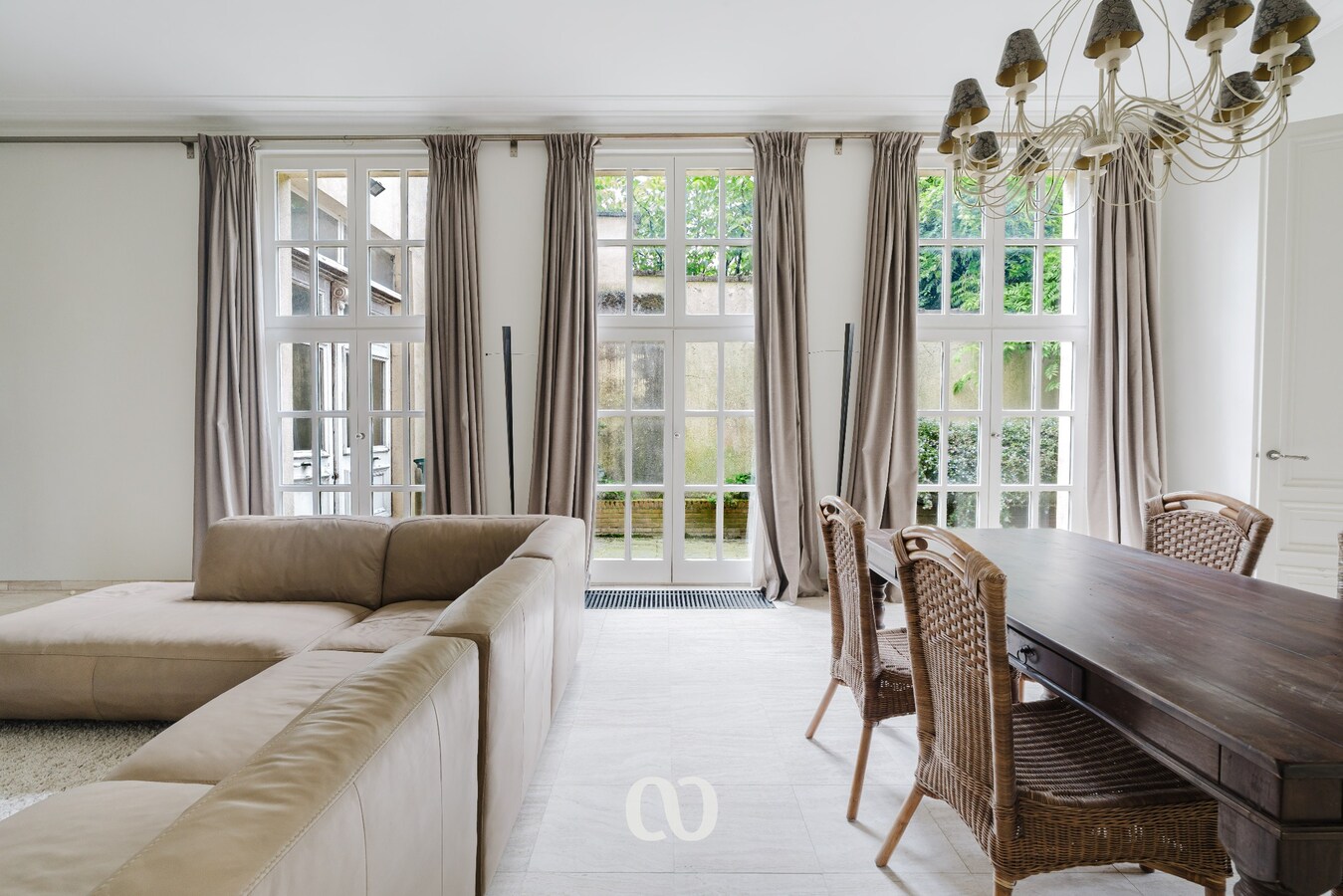 Karaktervolle herenwoning met zwembad en verborgen stadstuin in Oudenaarde 