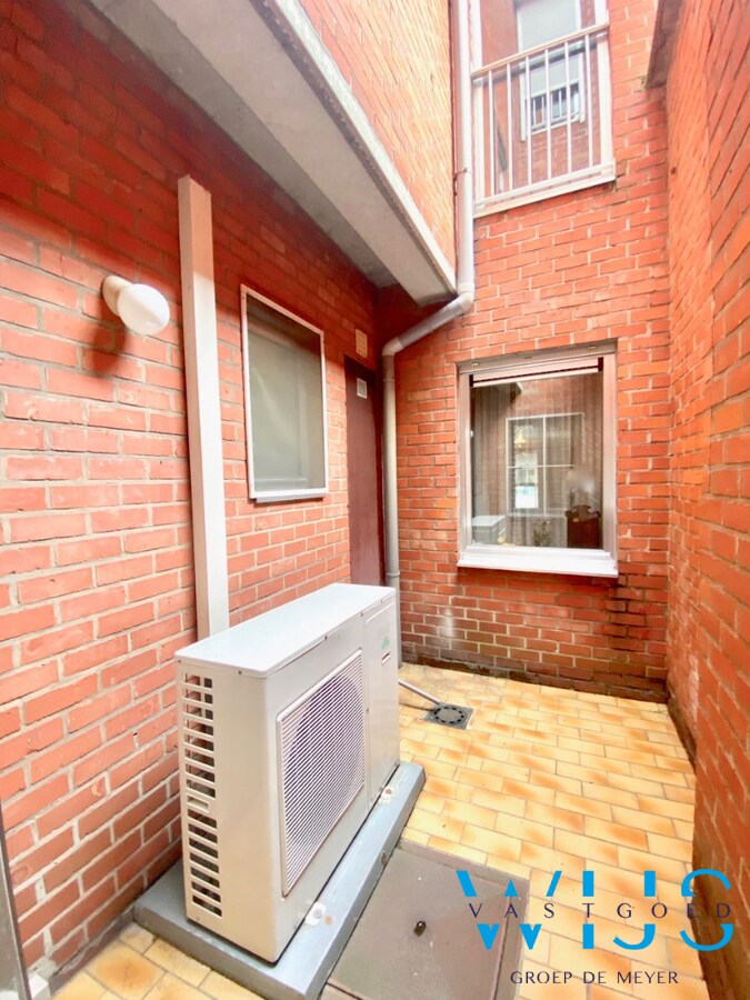 Goed gelegen handelspand te Wachtebeke ! 