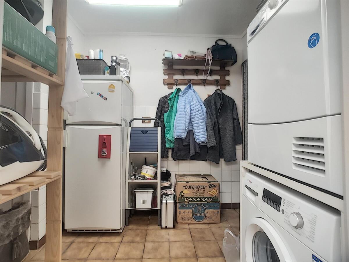 Grote gezinswoning met aangenaam zonneterras - Heist 