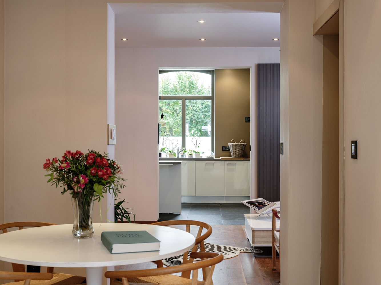 Vernieuwd herenhuis met koer 