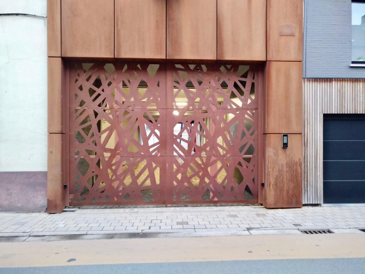 Parkeerplaats op afgesloten site 