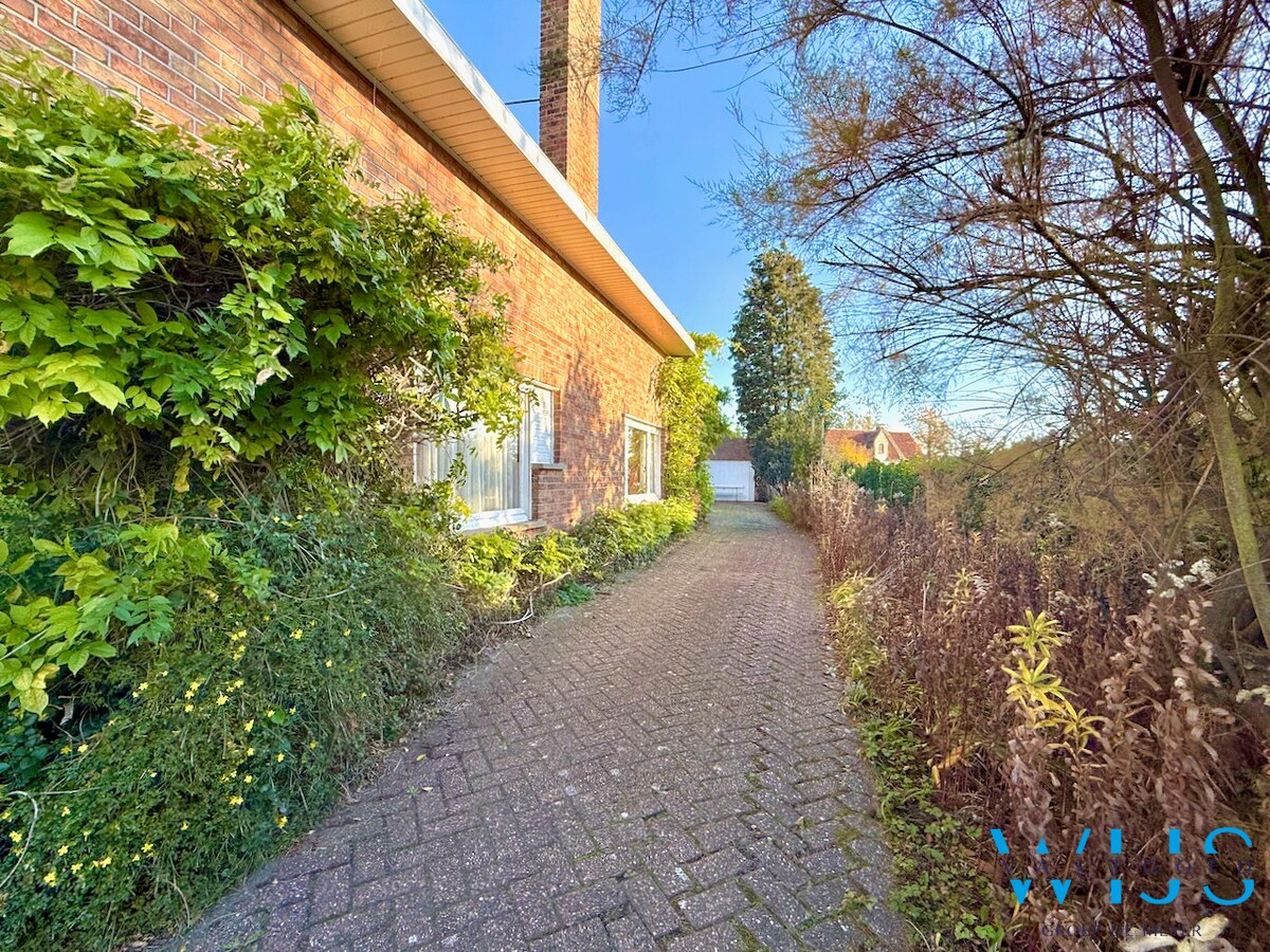 Charmante OPEN bebouwing op TOPlocatie in Kluizen ! 