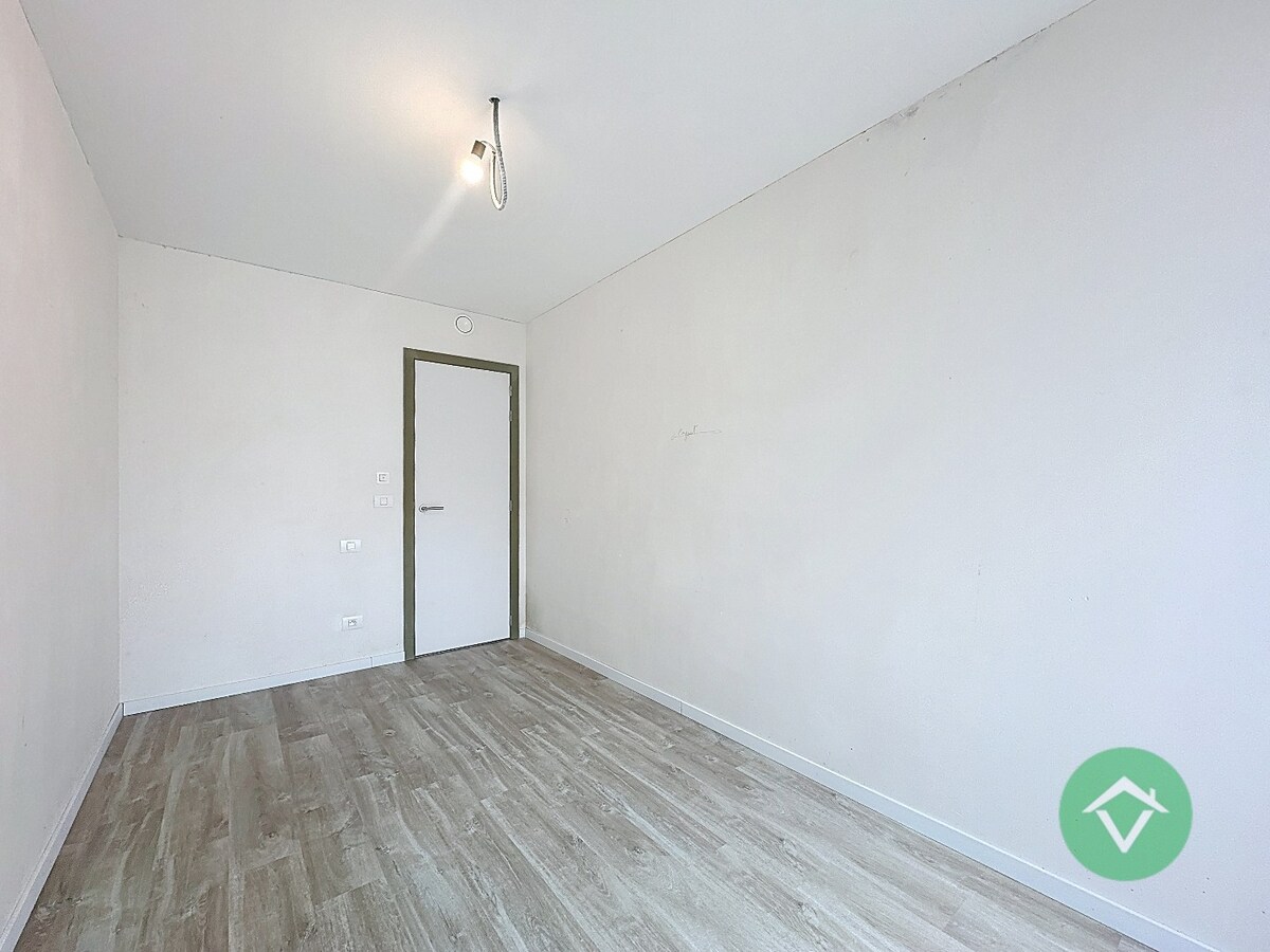 Wonen nabij jachthaven en zee - ruim appartement met terras en drie slaapkamers 